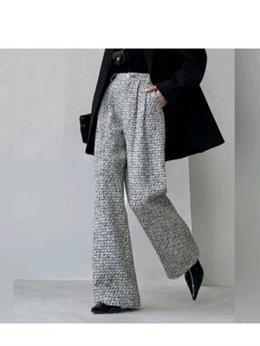 Commense High Waisted Pants Size Medium